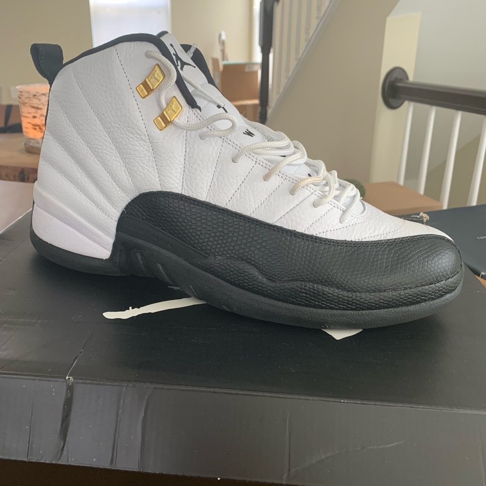 Air Jordan 12 retro taxis